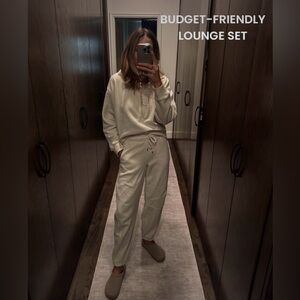 Universal Thread Joggers & Sweatshirt Set